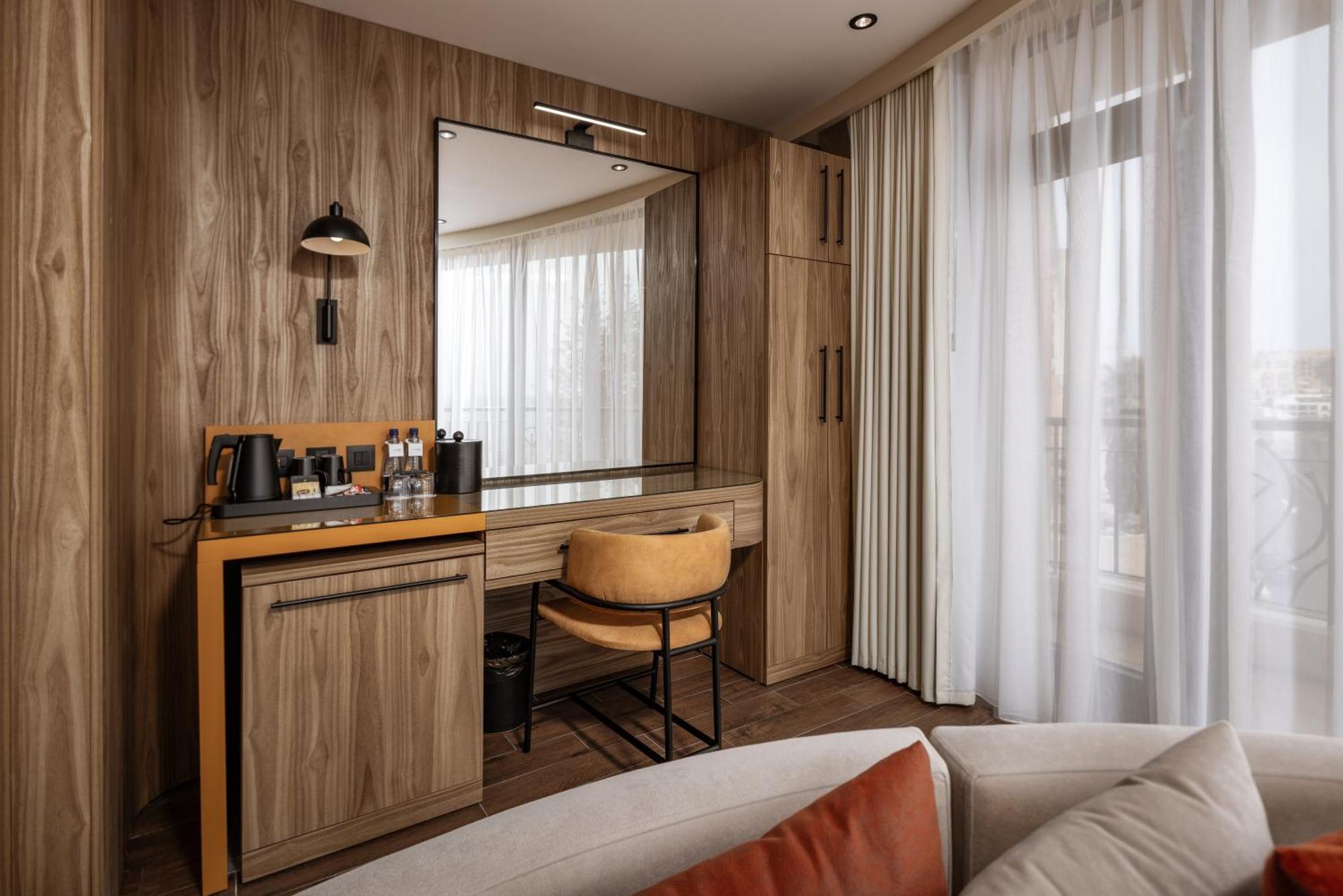 Golden Tulip Vivaldi Hotel