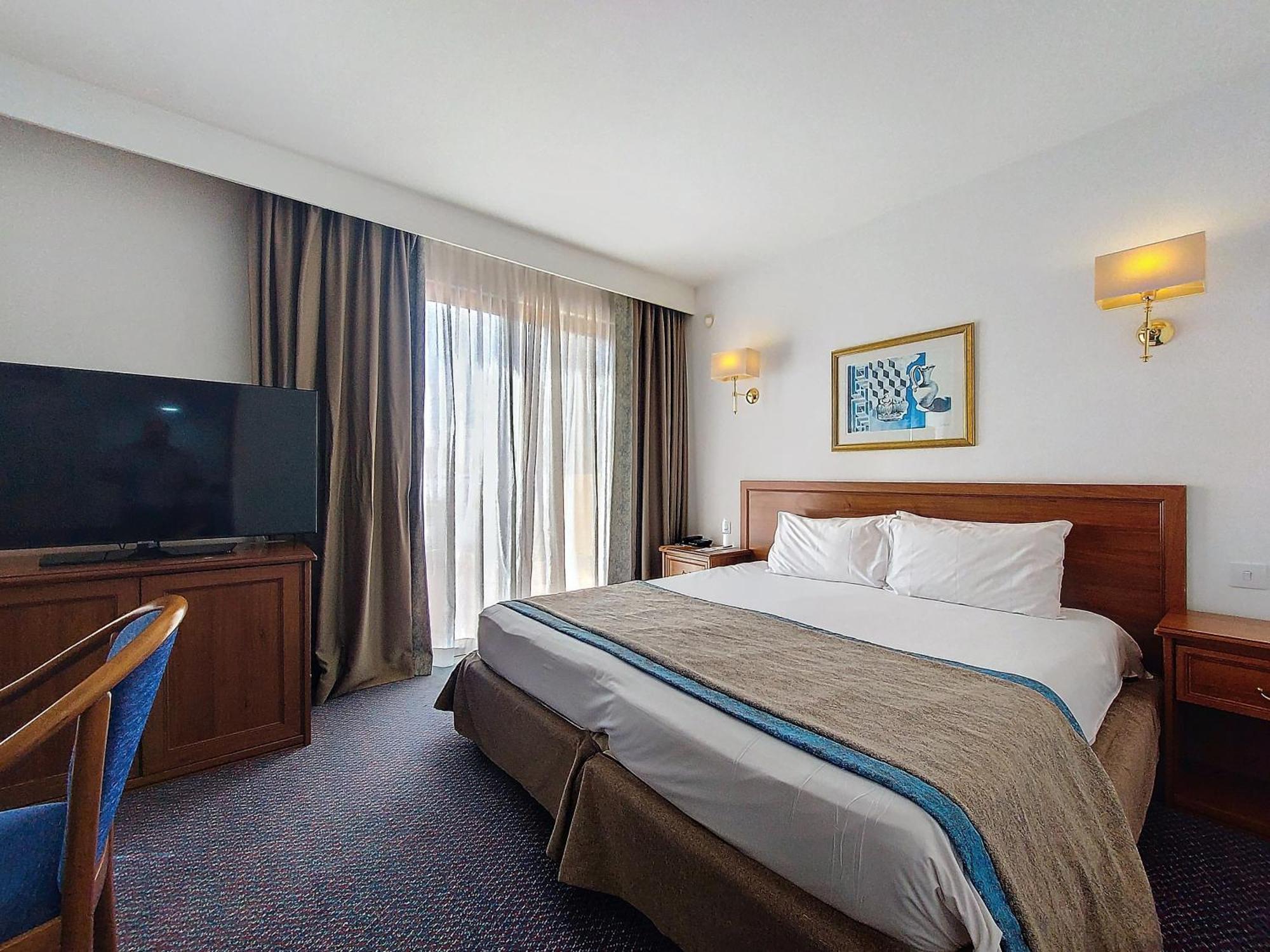 Hotel Golden Tulip Vivaldi 4*